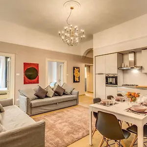 Apartment Downtown Srl - Cinque Terre New Liberty, La Spezia